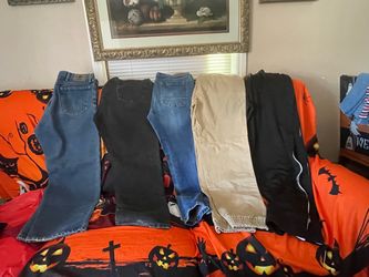 Pantalon de hombre 38 a 3 dolares cada uno