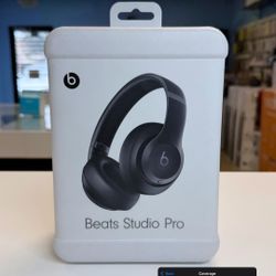 Beats Studio Pro Black Headphone with Apple Care Plus till 2027
