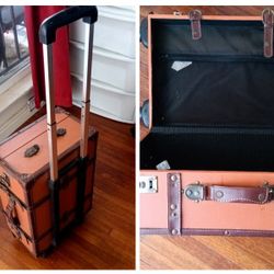 Antique Style Chest Luggage With Spinner Wheels 