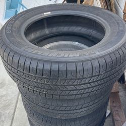 Michelin R16 Tire