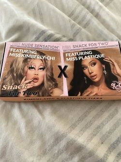 Kim-chi eyeshadow palette