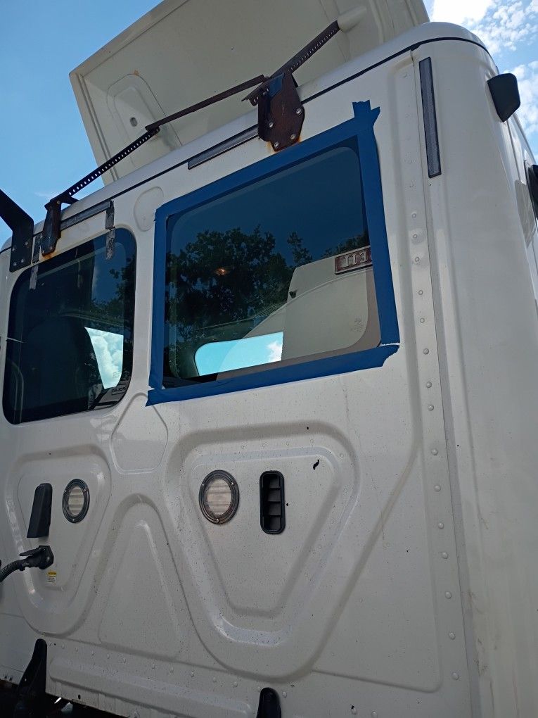 Auto Glass