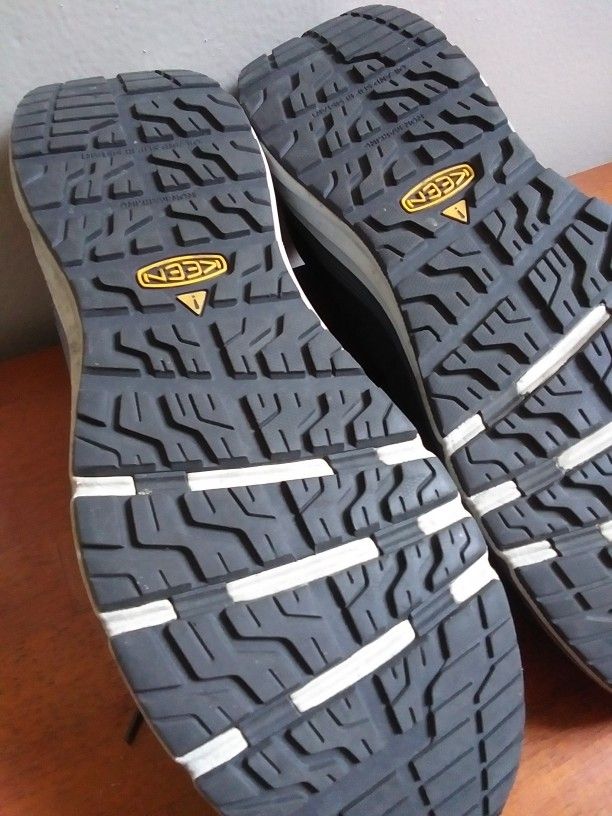 Keen for Sale in Greenville, SC OfferUp