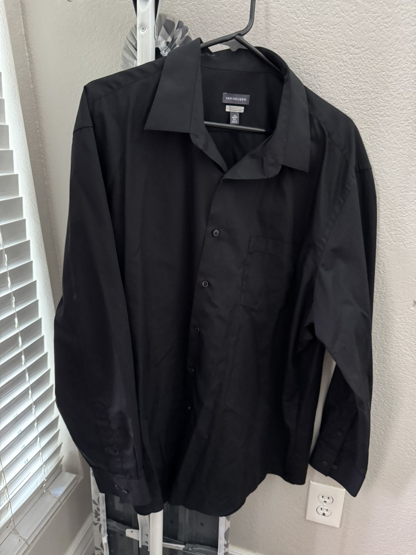 Men’s Dress Shirt Black Van Heusen