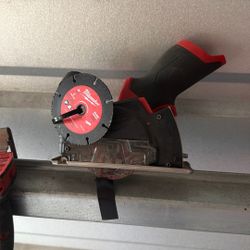 Milwaukee M12 FUEL 12V 3" Compact Cut Off Tool