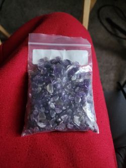 100 Gram bag of Amethyst Gravel