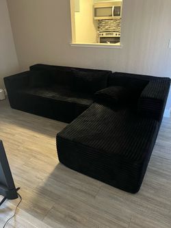 Boneless sectional