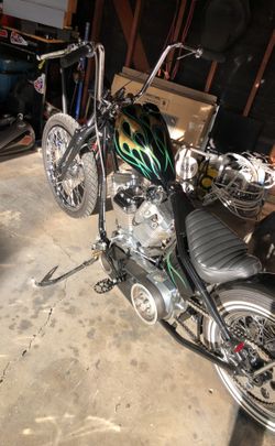 Harley chopped CUSTOM !