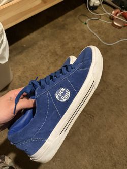 Supreme Vans 11.5M