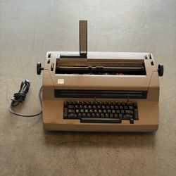 Vintage IBM Selectric II Personal Correcting Typewriter