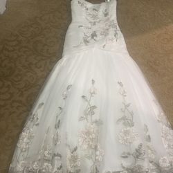Wedding dress