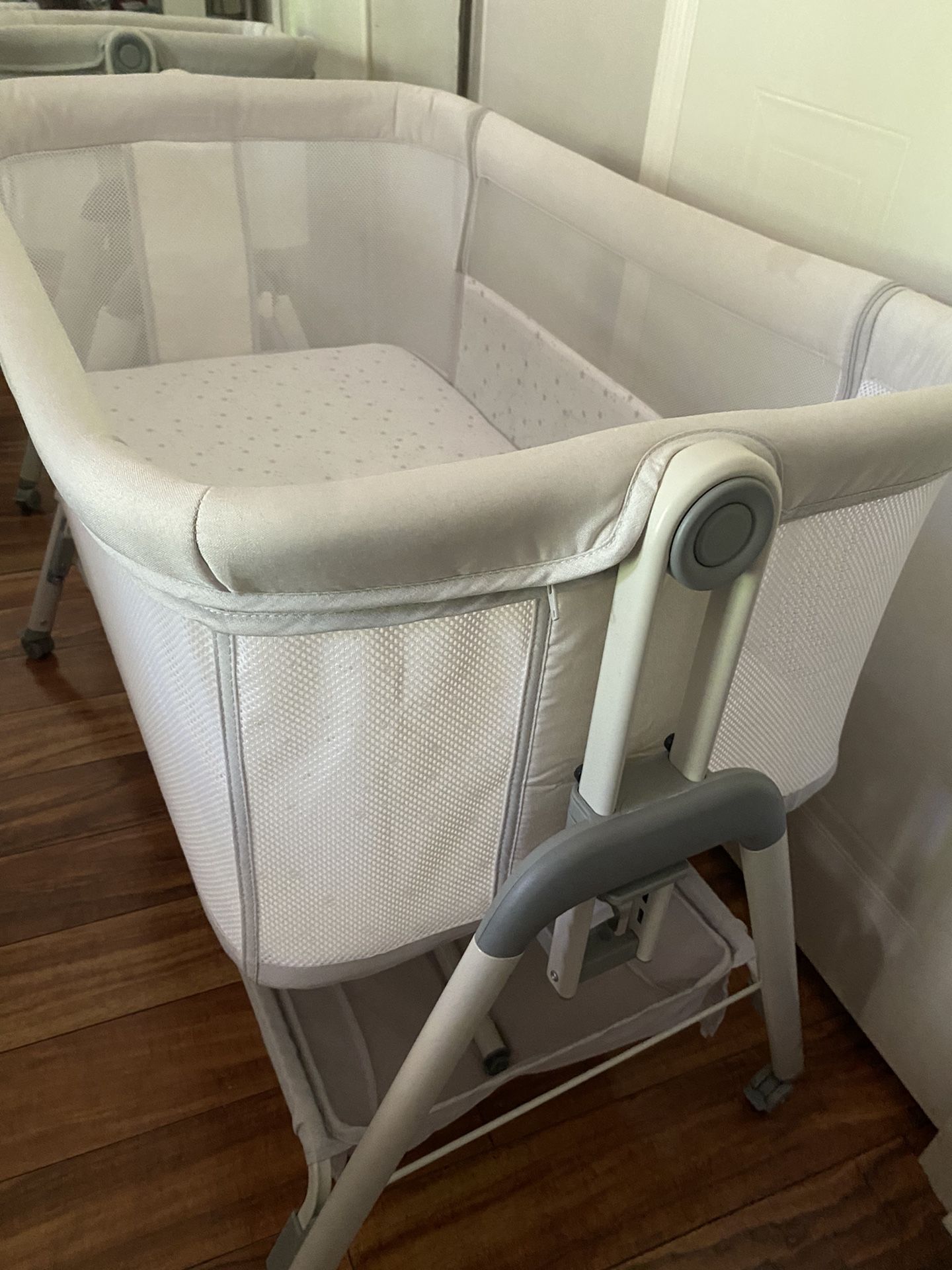 Bedside Bassinet 