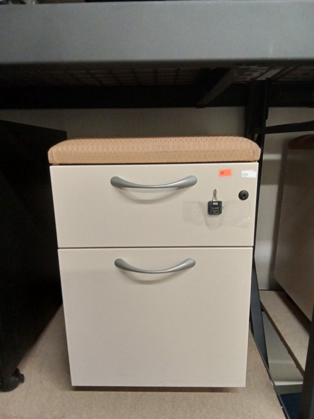 Keep Your Files Organized! *Clearance Sale* Used - Kimball Mobile File Pedestal
