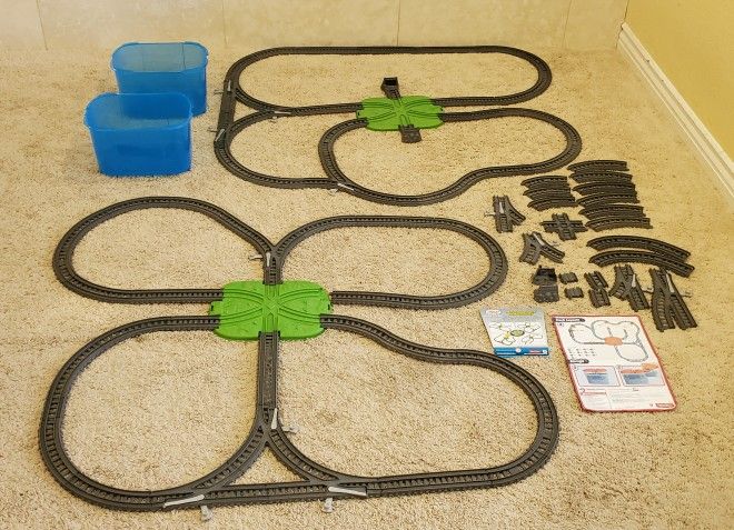 Thomas & Friends Bucket Of Toy Train Tracks 2sets