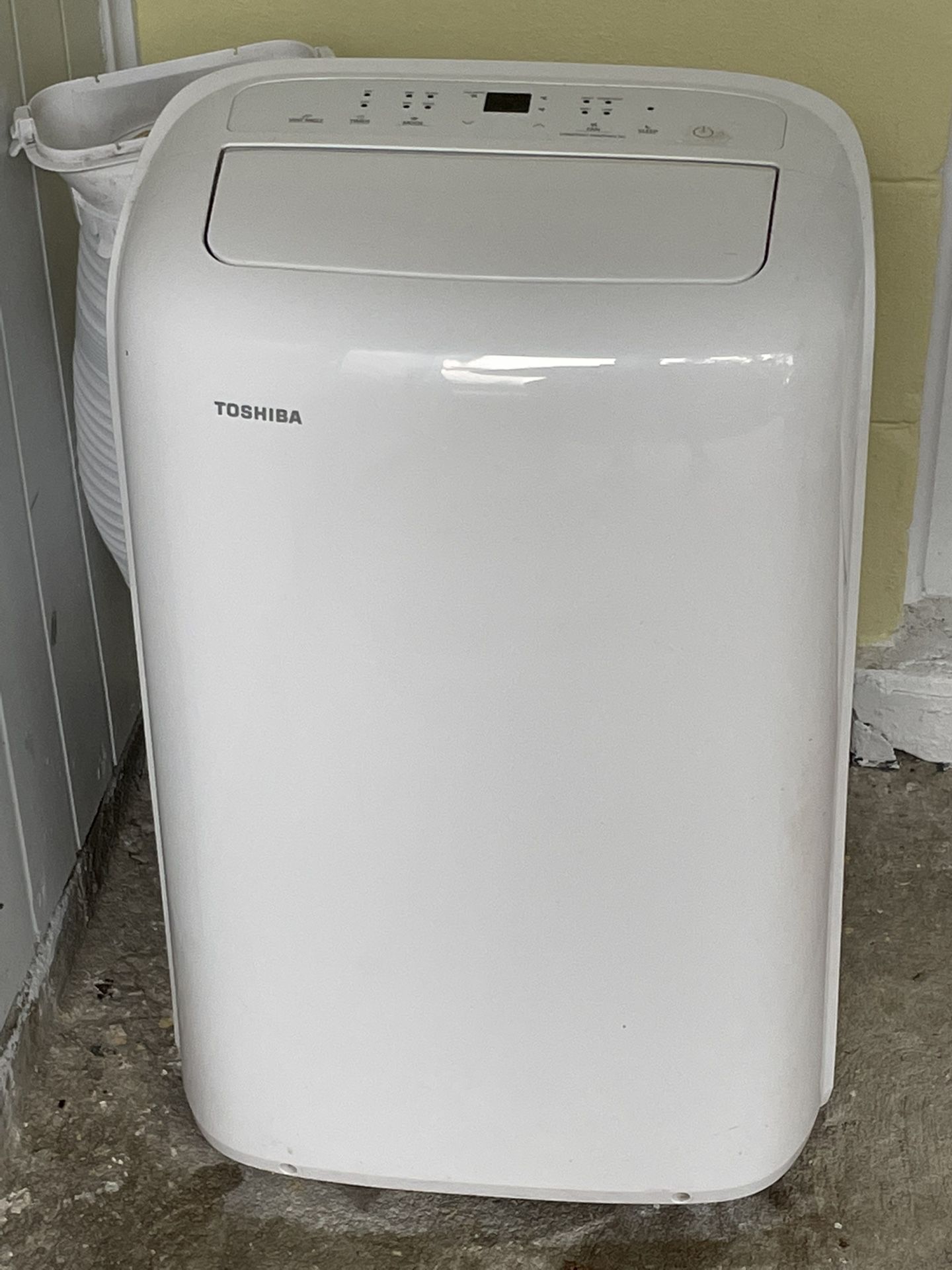 Toshiba Portable AC with Remote