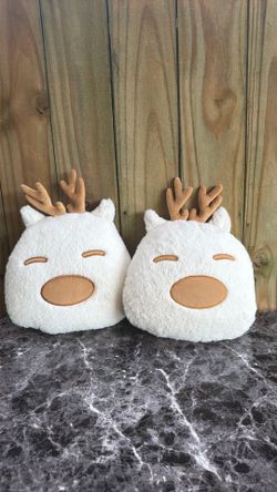 Reindeer pillows
