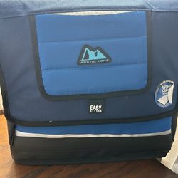 Collapse Cooler 36 Can Capacity