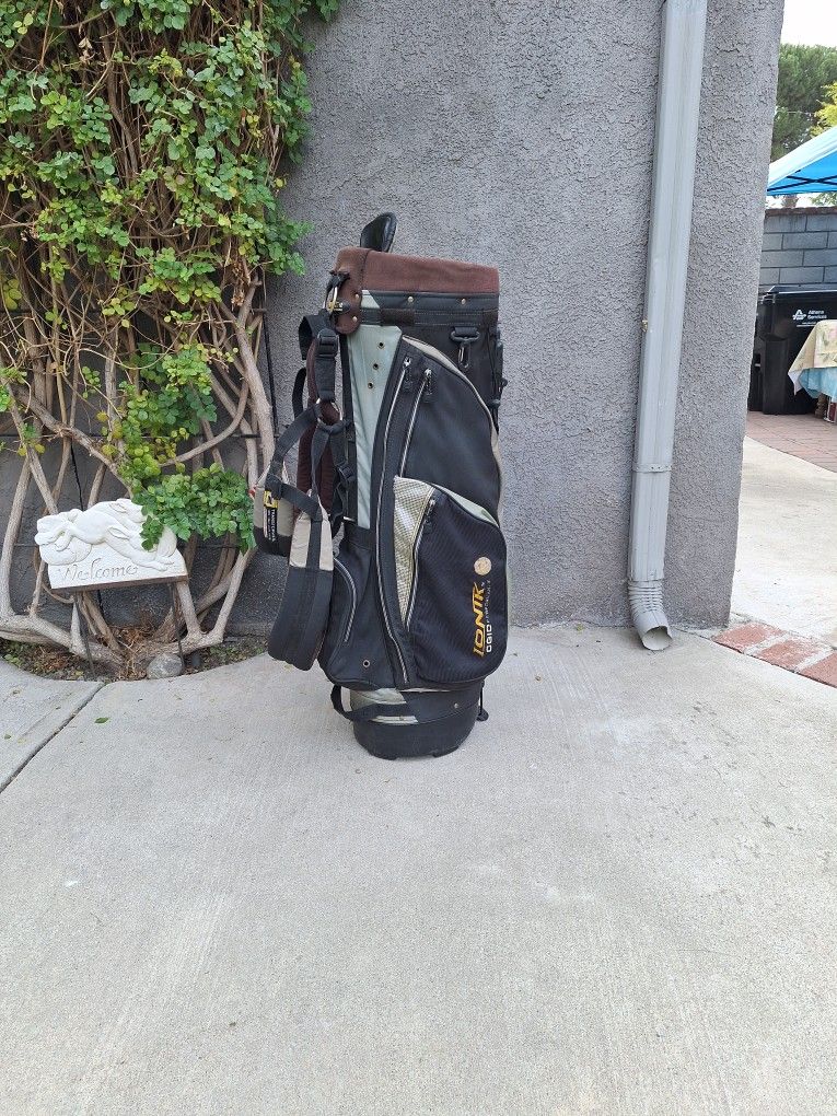 Ogio Ionik Golf Bag Stand