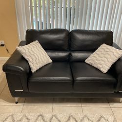 🛋️ Black Sofa & Loveseat Set – $700 – Good Condition (West Palm Beach)