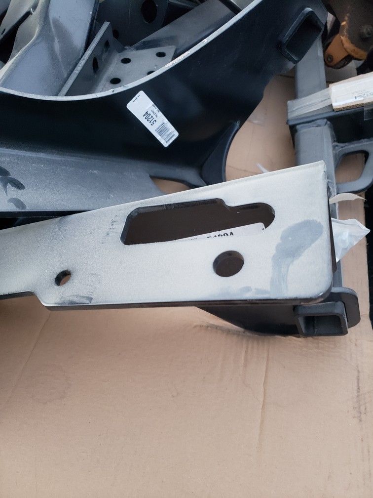 Hitch Subaru Legacy & Outback 