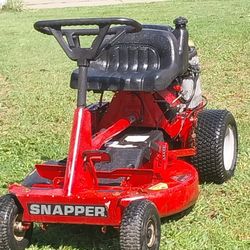 Snapper Riding Lawnmower