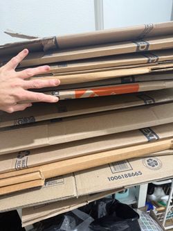 Free packing boxes for pickup
