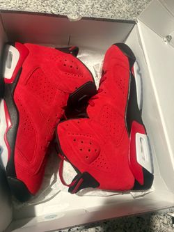 Air Jordan 6 Retro Toro Bravo Sneakers
