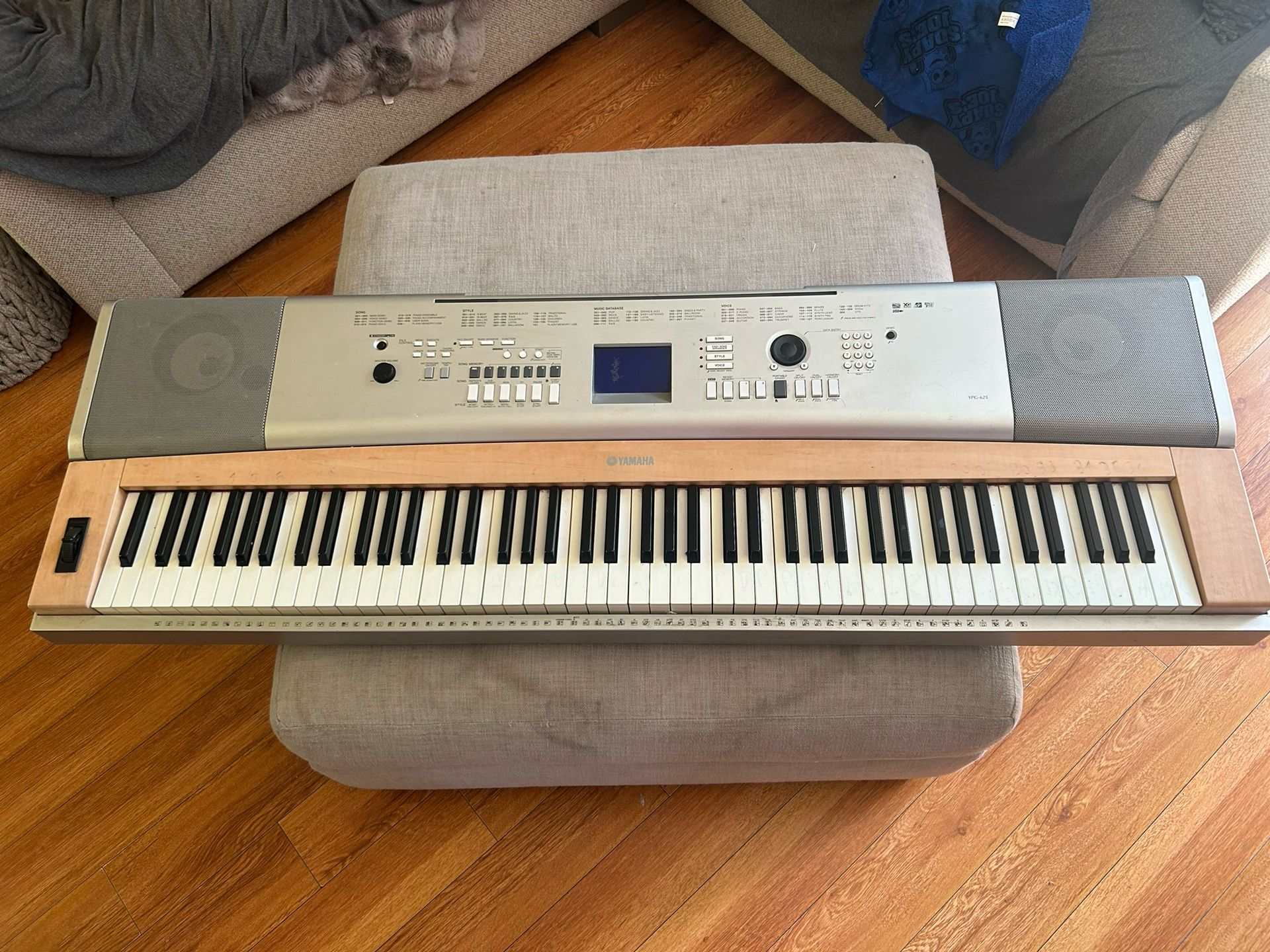 Yamaha Keyboard