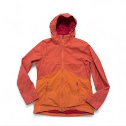 The North Face womens Outdoor DryVent Windbreaker zip up jacket