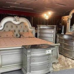 New King Size Castle Field 5pc With Dresser Mirror Nightstand Chest Bedframe Without Mattress Free Delivery 