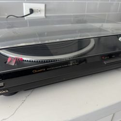 Technics Turntable