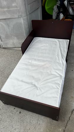 Free Baby bed