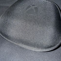 Xbox One Controller W/ Charging Case 