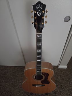 GUILD F55 JUMBO