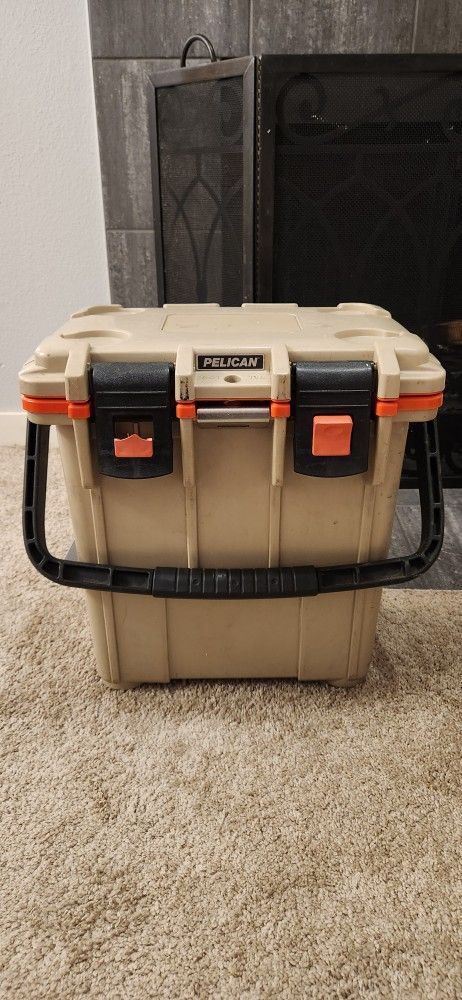 Pelican 20 Quart Cooler