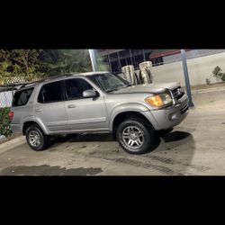 Toyota Sequoia 
