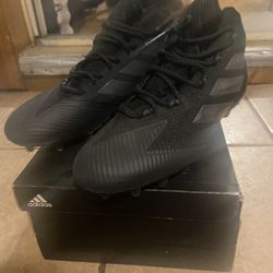ADIDAS FOOTBALL CLEATS  SIZE 11 