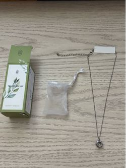 Violet Harper Loop Castaway Necklace