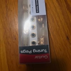 Wilkinson Gold Flat Sided Mini Button  