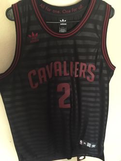XL Kyrie Irving Jersey