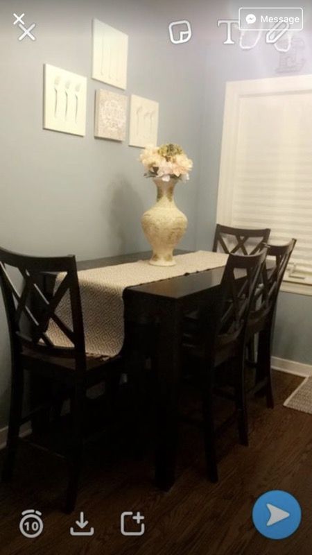 Dinning table with 4 chairs & 2 bar stools