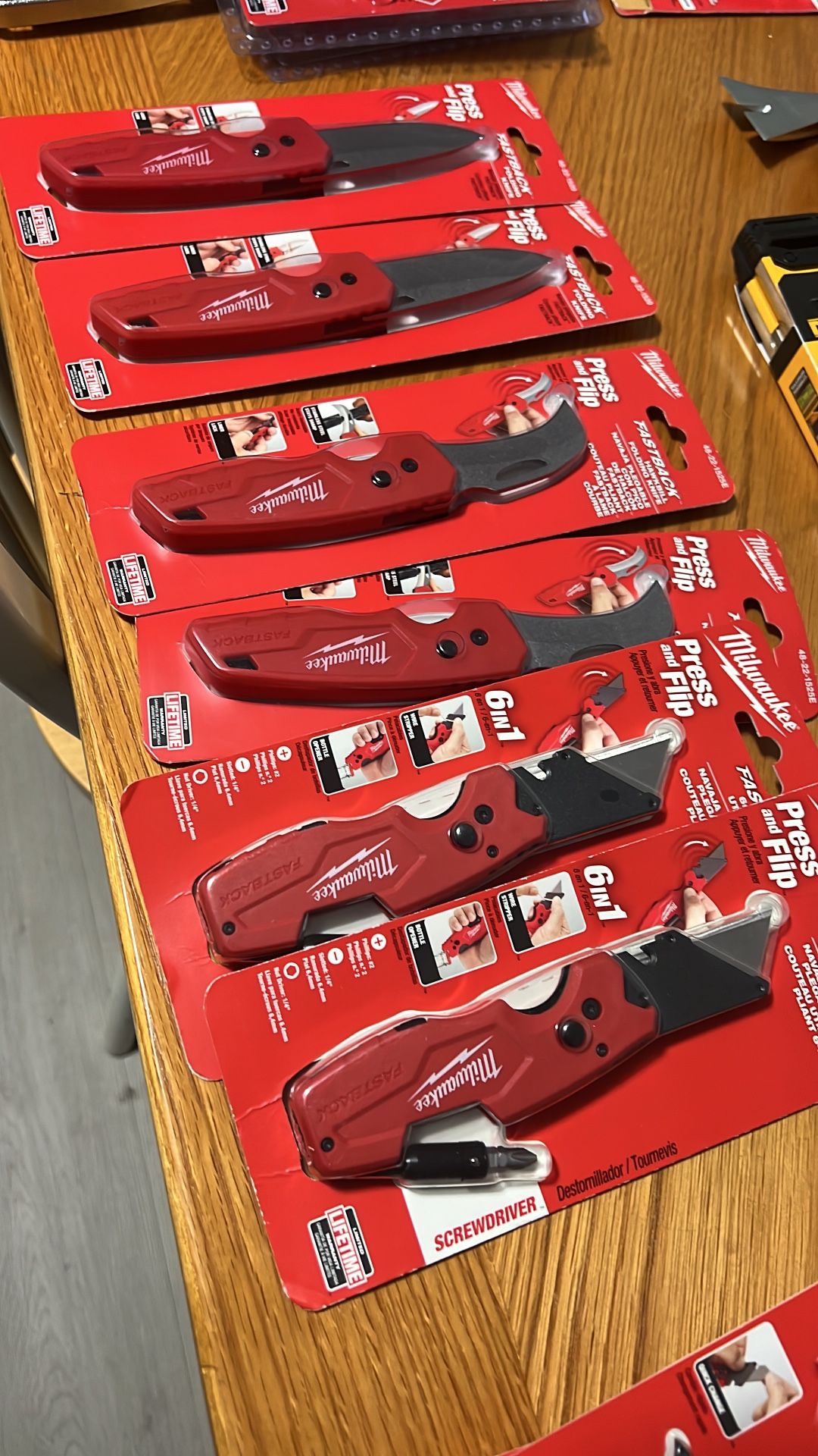 Milwaukee Knifes