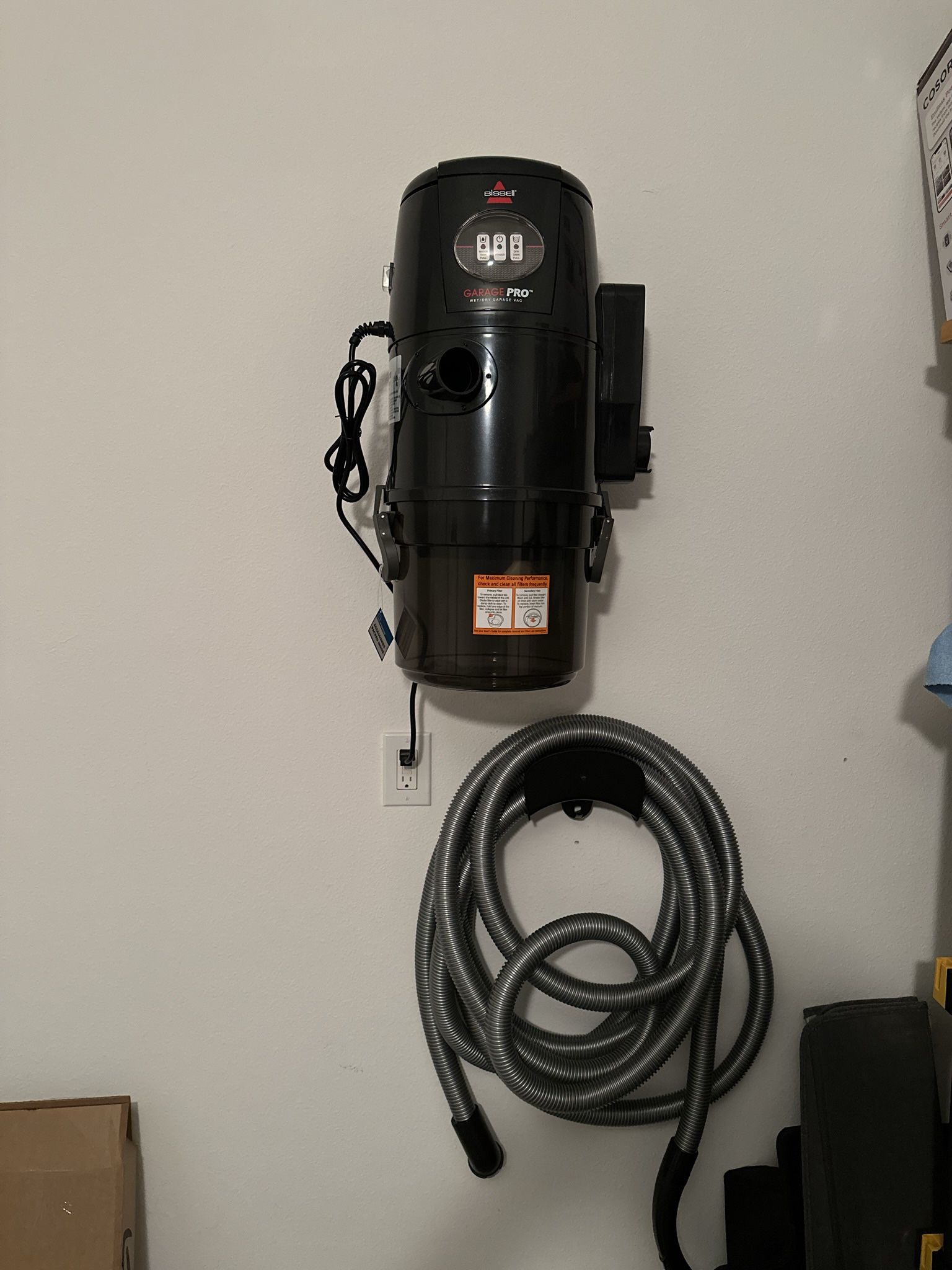 BISSELL Garage Pro Wall-Mounted Wet Dry Car Vacuum/Blower With Auto Tool Kit,