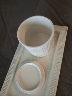 Ceramic vanity set