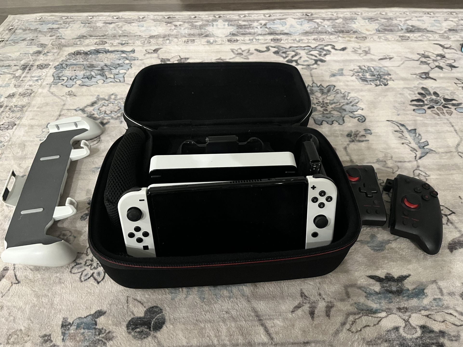 Nintendo Switch - OLED White