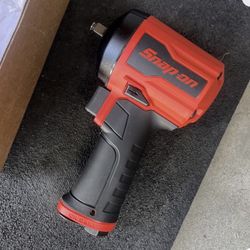 Snap On Brand New 3/8 Stubby Impact 