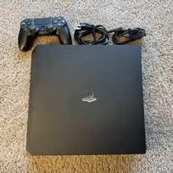 PS4 Pro 2TB SSHD 