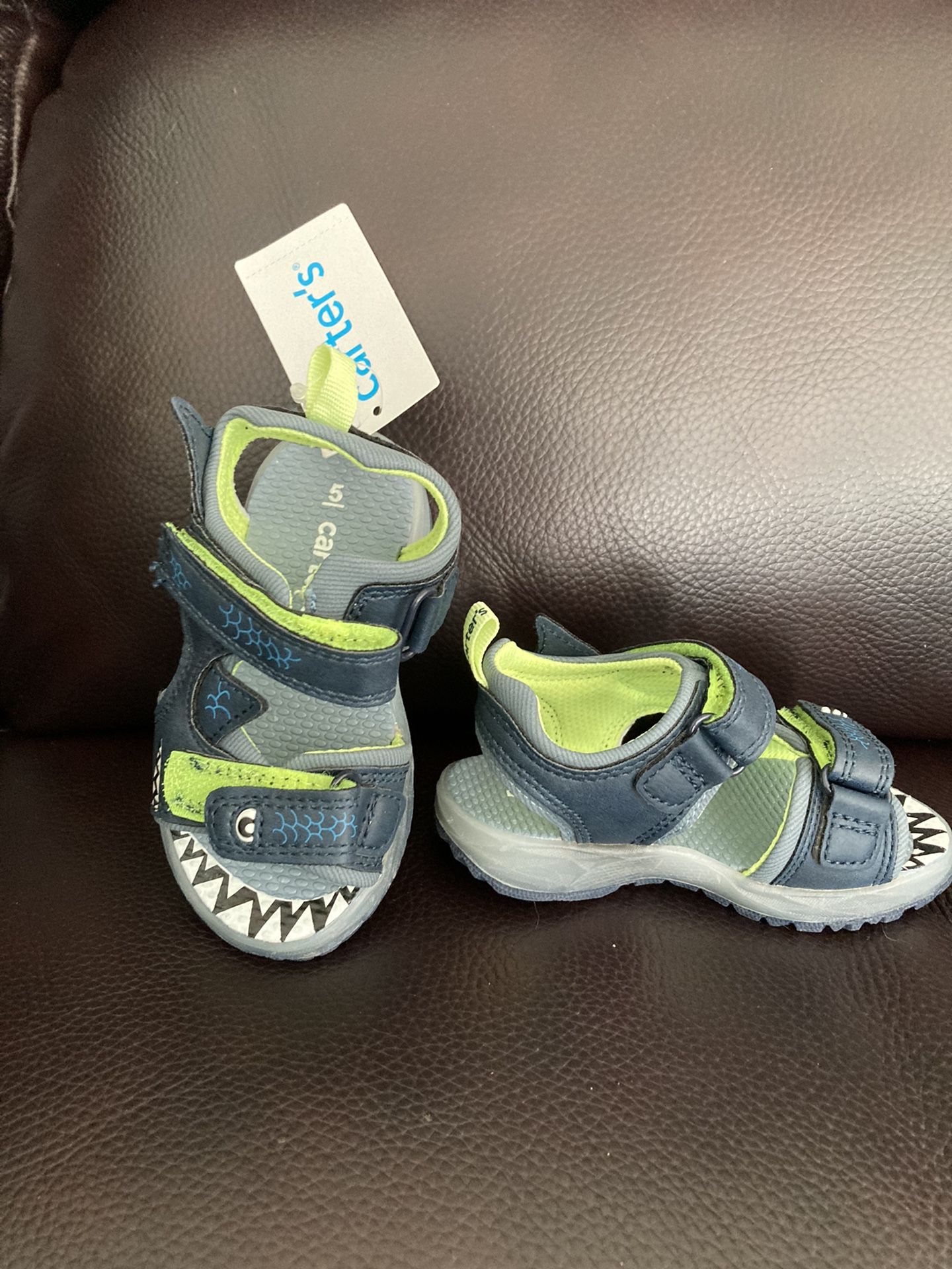 Carter’s Unisex Light-up Sandals
