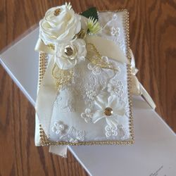 Bible For Quince/ Wedding In Spanish