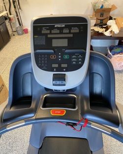 🔥 Precor TRM 835 commercial treadmill v2 W/P30 console🔥